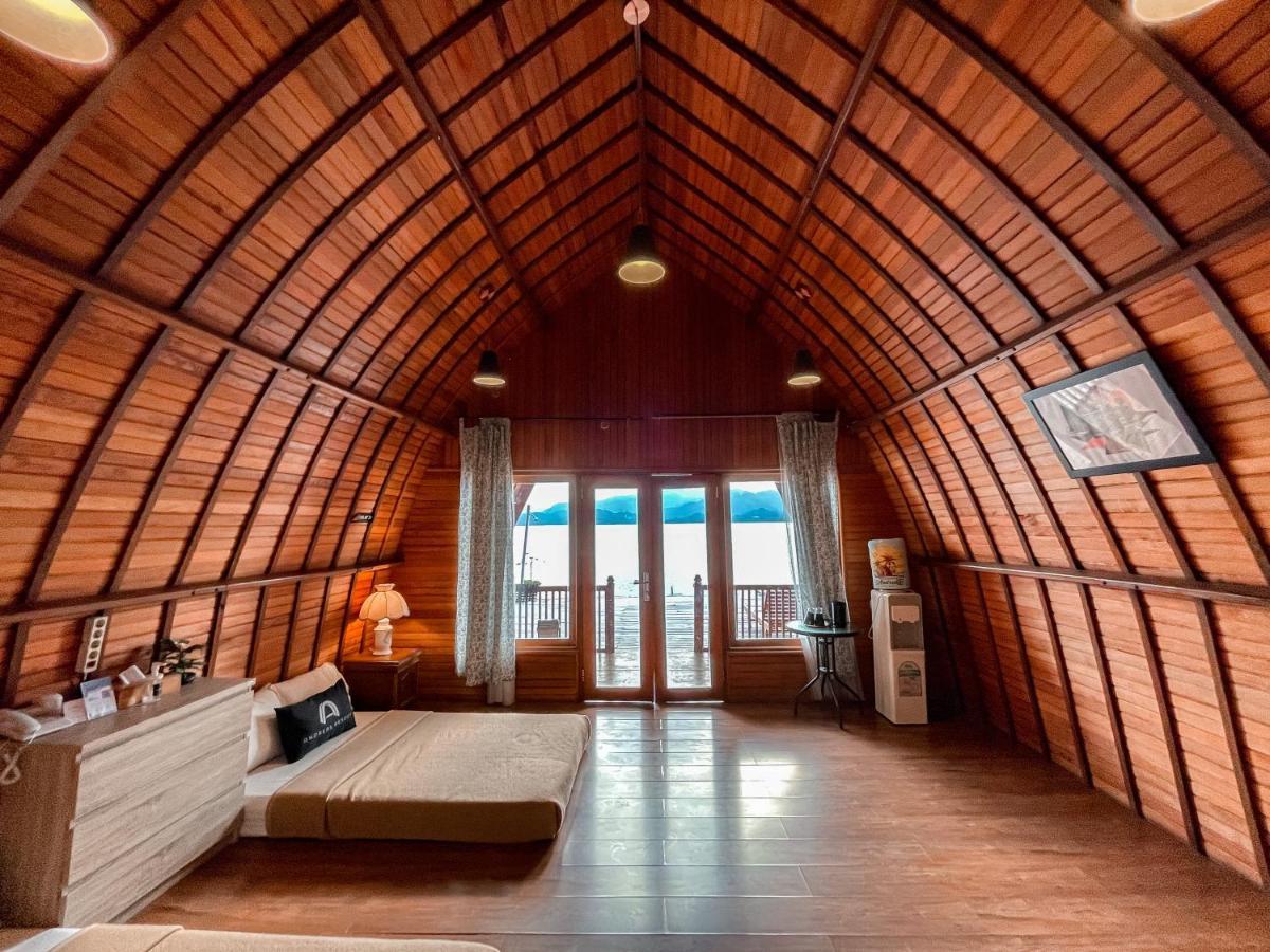 Andreas Resort Sukajaya Экстерьер фото